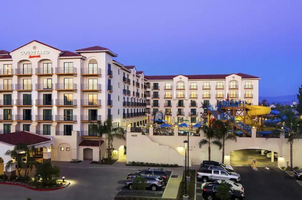 Courtyard Anaheim Theme Park Entrance Hotel Exterior foto